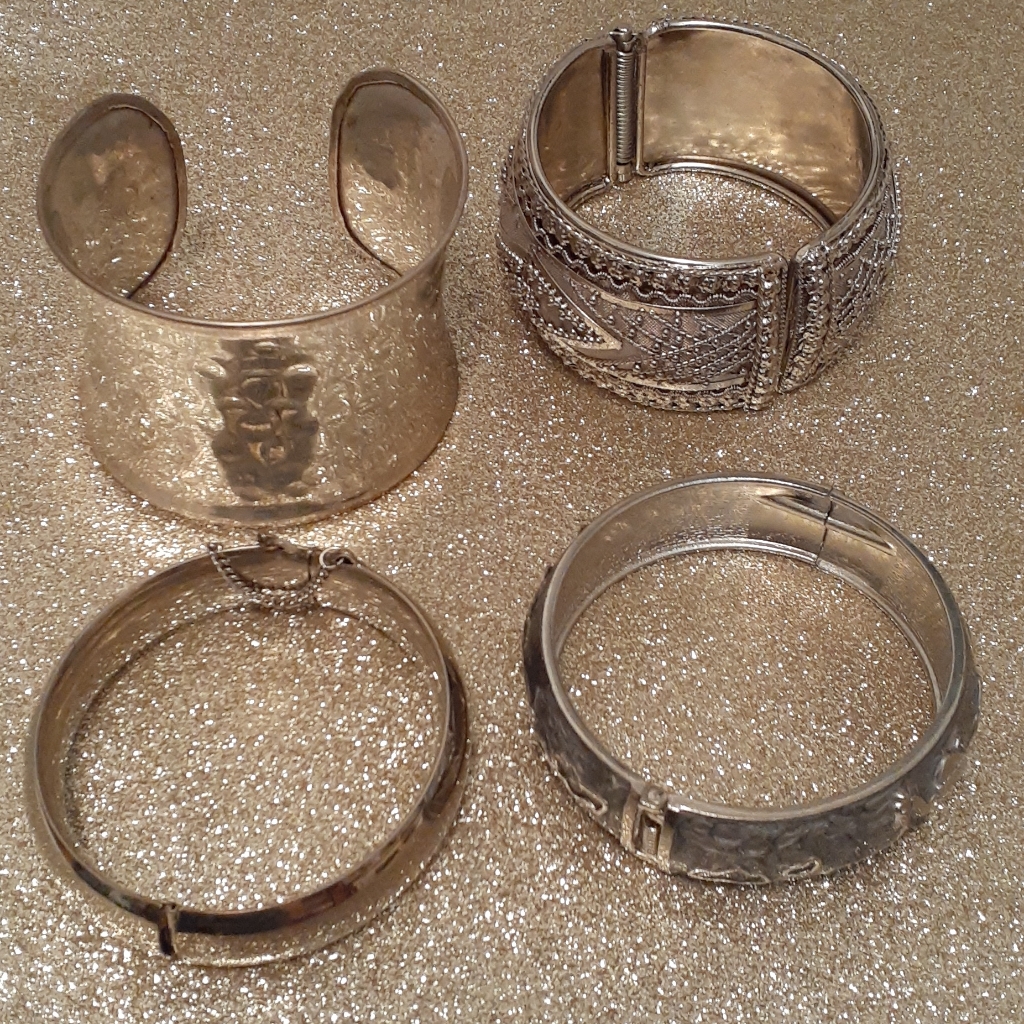 Costume Jewelry Bracelets 4